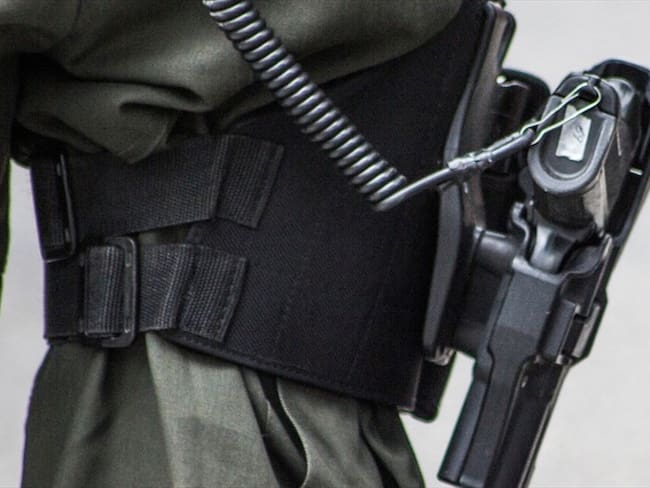 Imagen de referencia de uniformado de la Policía. Foto: Getty Images / Daniel Garzn Herazo / EyeEm