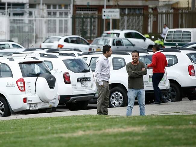 Se contempla la posibilidad de que los vehículos matriculados antes de la emergencia sanitaria tengan tres años de tiempo de uso, adicionales a los 20 reglamentarios. Foto: Colprensa / JUAN PÁEZ