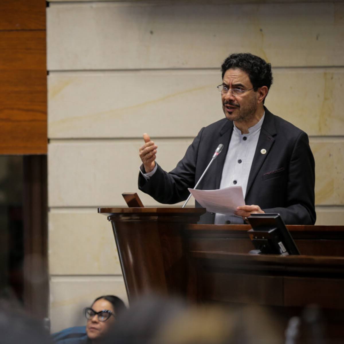 Es un asunto que no se ha tratado: Iván Cepeda sobre “financiamiento” al ELN