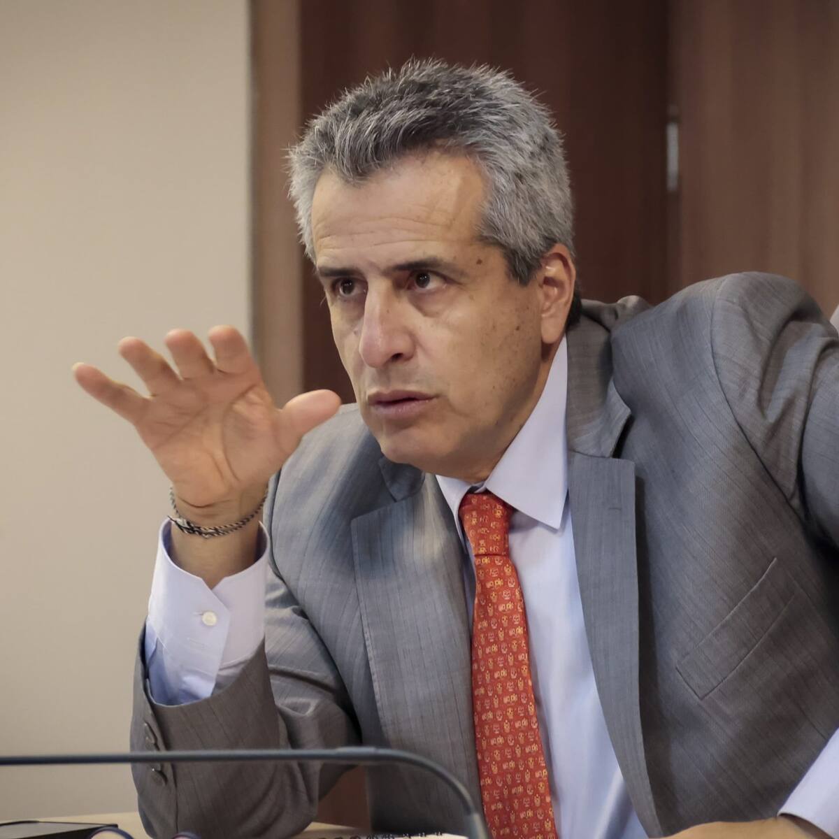 Jorge I. González no puede equivocarse de esa manera: MinInterior tras crítica a gabinete