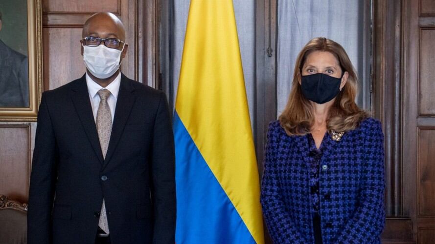 Vicecanciller y familiares de exmilitares detenidos en Haití viajarán a ese país. Foto: Cortesía Cancillería