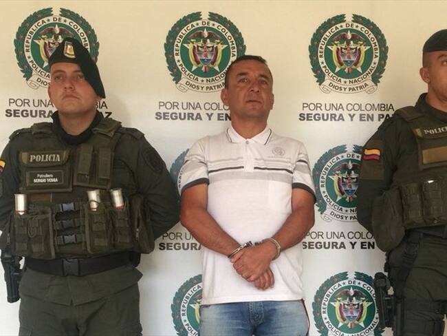 La detención de José Geovanny Arias se produjo cuando los funcionarios adelantaban un procedimiento de solicitud de antecedentes y registro. Foto: Policía