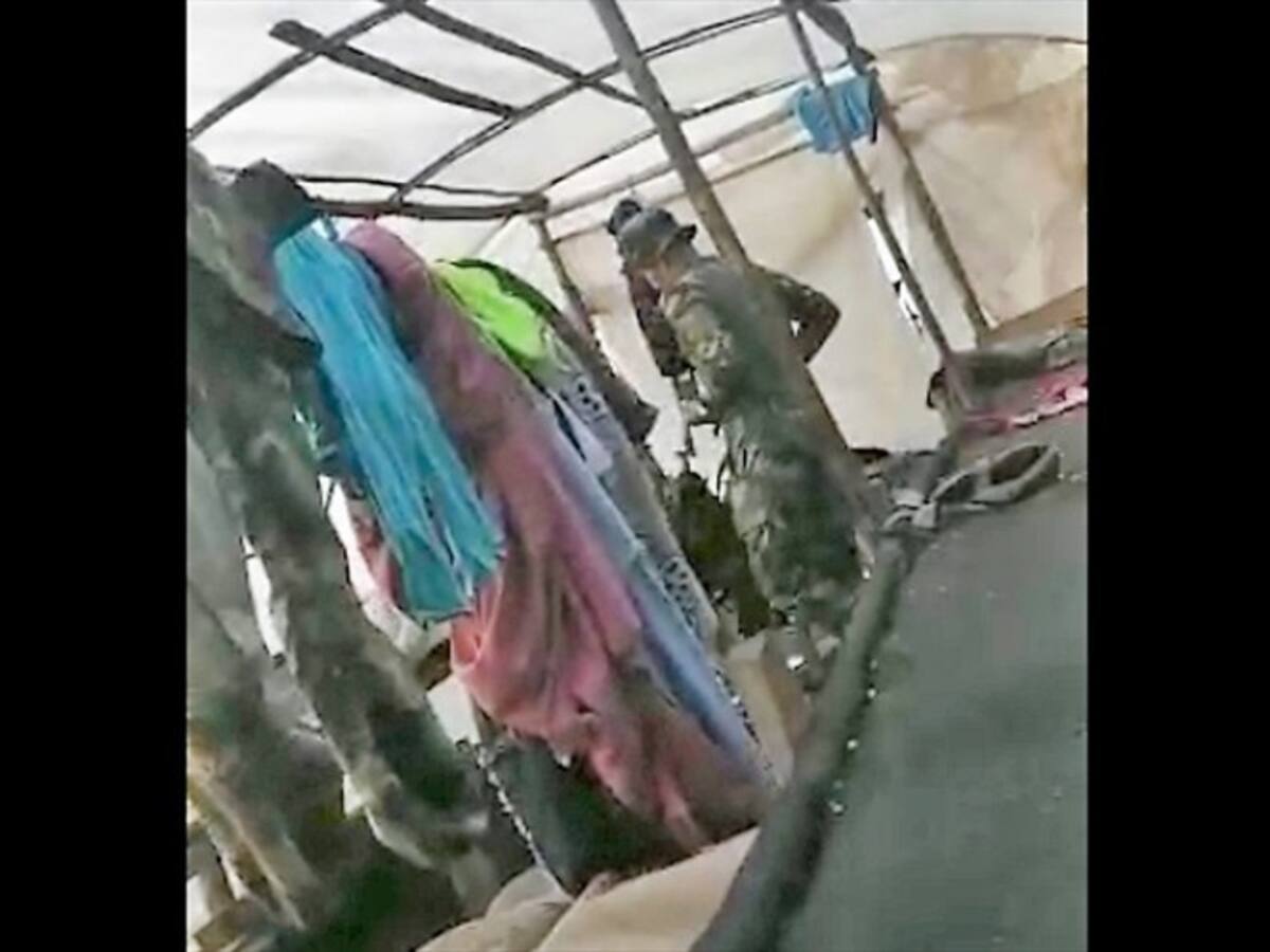 Exigen salida de uniformados que acampaban en un bien civil en Caloto, Cauca
