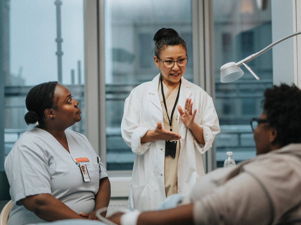 ¿Cómo prevenir el cáncer? Médica explica los principales factores de riesgo