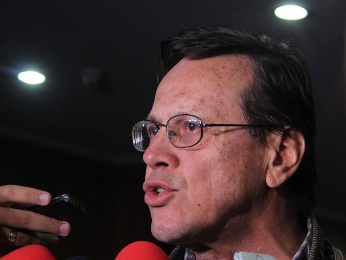 Sigue la polémica por circular que limitaría pactos colectivos