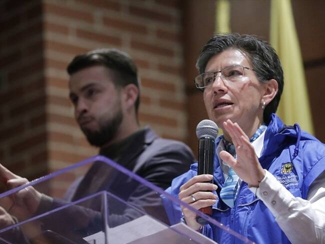 La alcaldesa de Bogotá, Claudia López, aseguró que por el momento no se levanta la medida de pico y placa en la ciudad. Foto: Colprensa