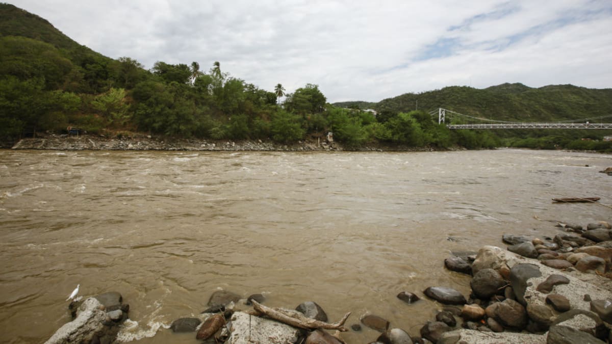 Emergencia por creciente del río Magdalena que afectó a más de 100 familias en Puerto Salgar