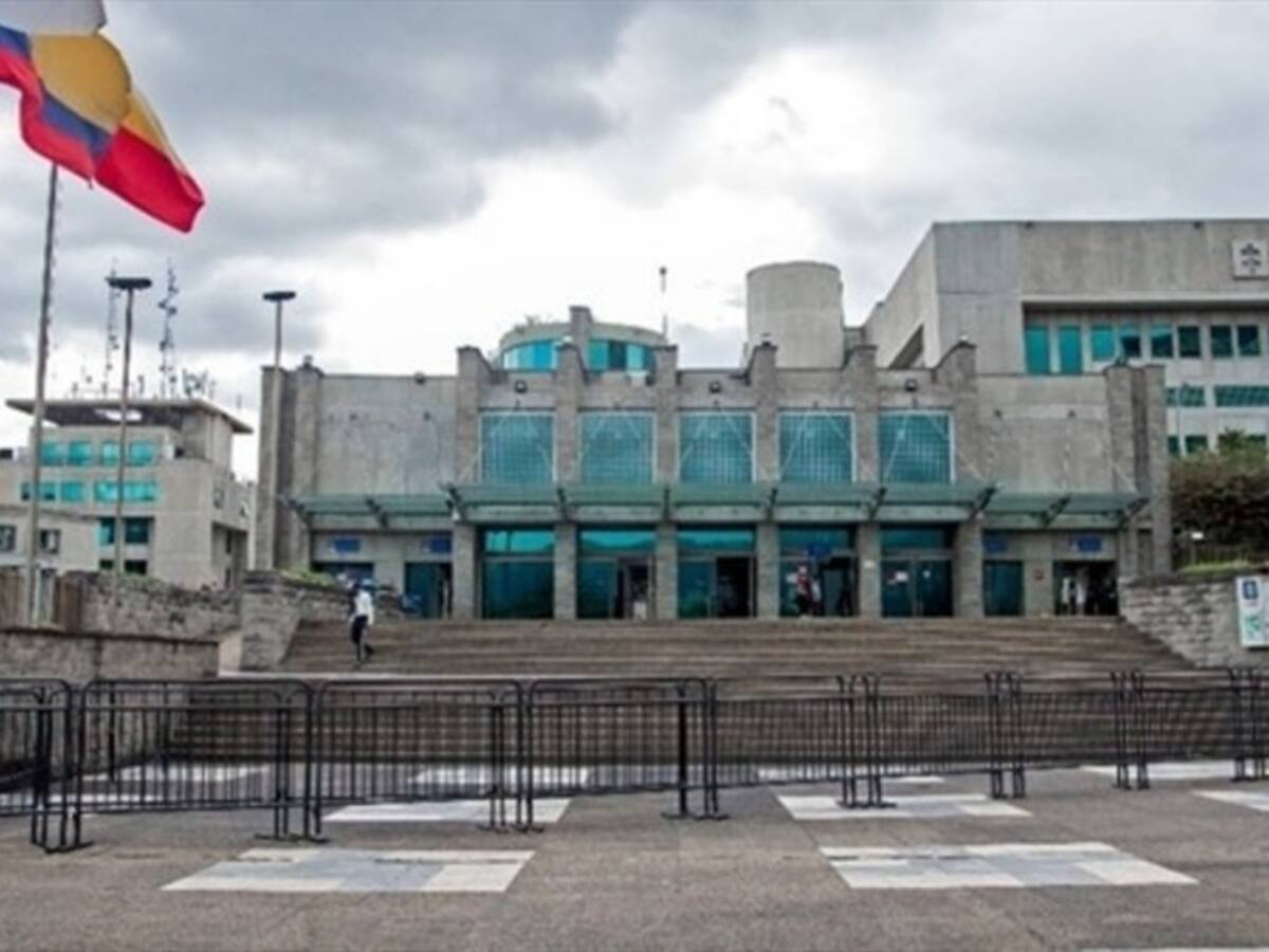 Revelan audio sobre senador que habría sido beneficiado por fiscales de la mafia