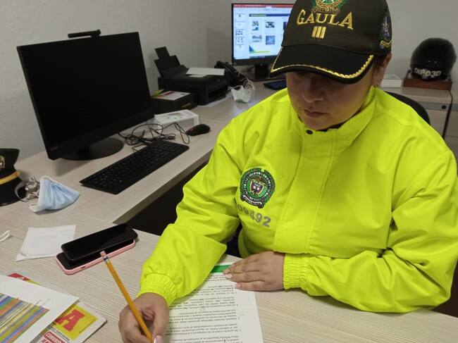 En lo corrido de 2022 las autoridades decomisaron más de 80 celulares en los penales. Foto: W Radio.