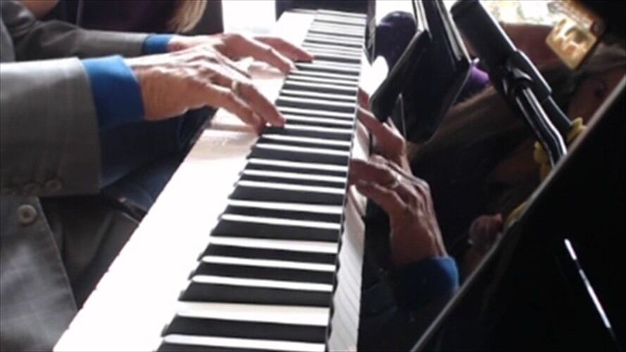 Entrevista a Manzanero por Vicky Dávila. Foto: La WCon Vicky Dávila