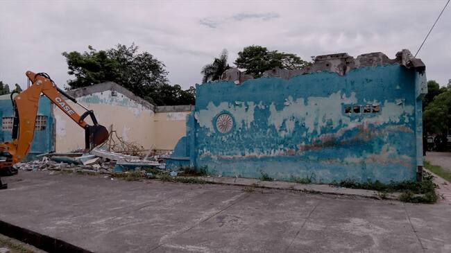 Colegio abandonado era utilizado para el consumo de drogas ilícitas en Montería. Foto: La W.