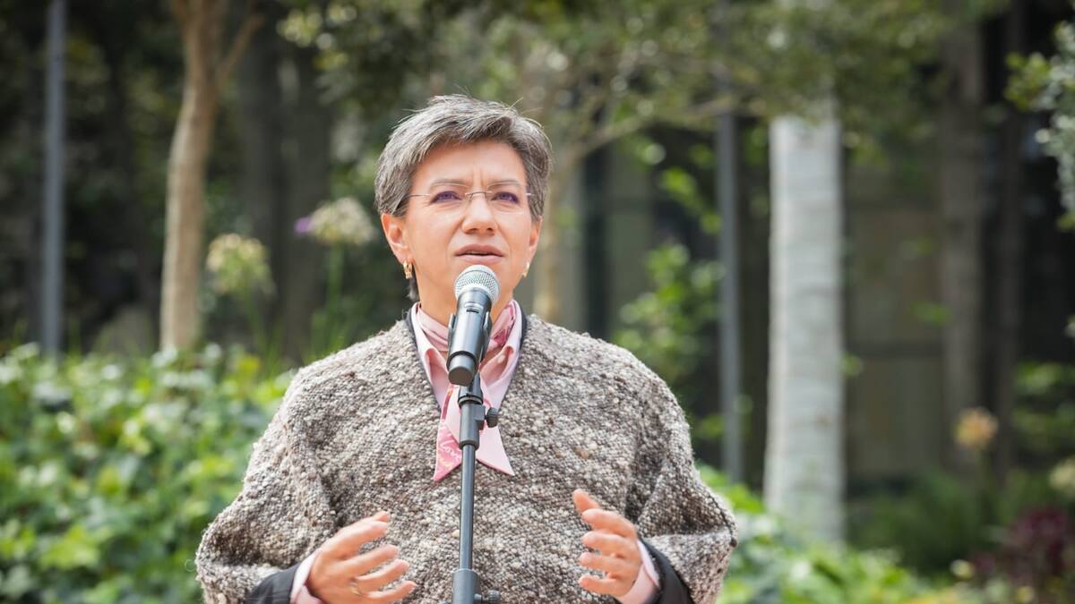 “Esta campaña no puede terminar desconociendo la Constitución”: Claudia López sobre suspensión de Daniel Quintero