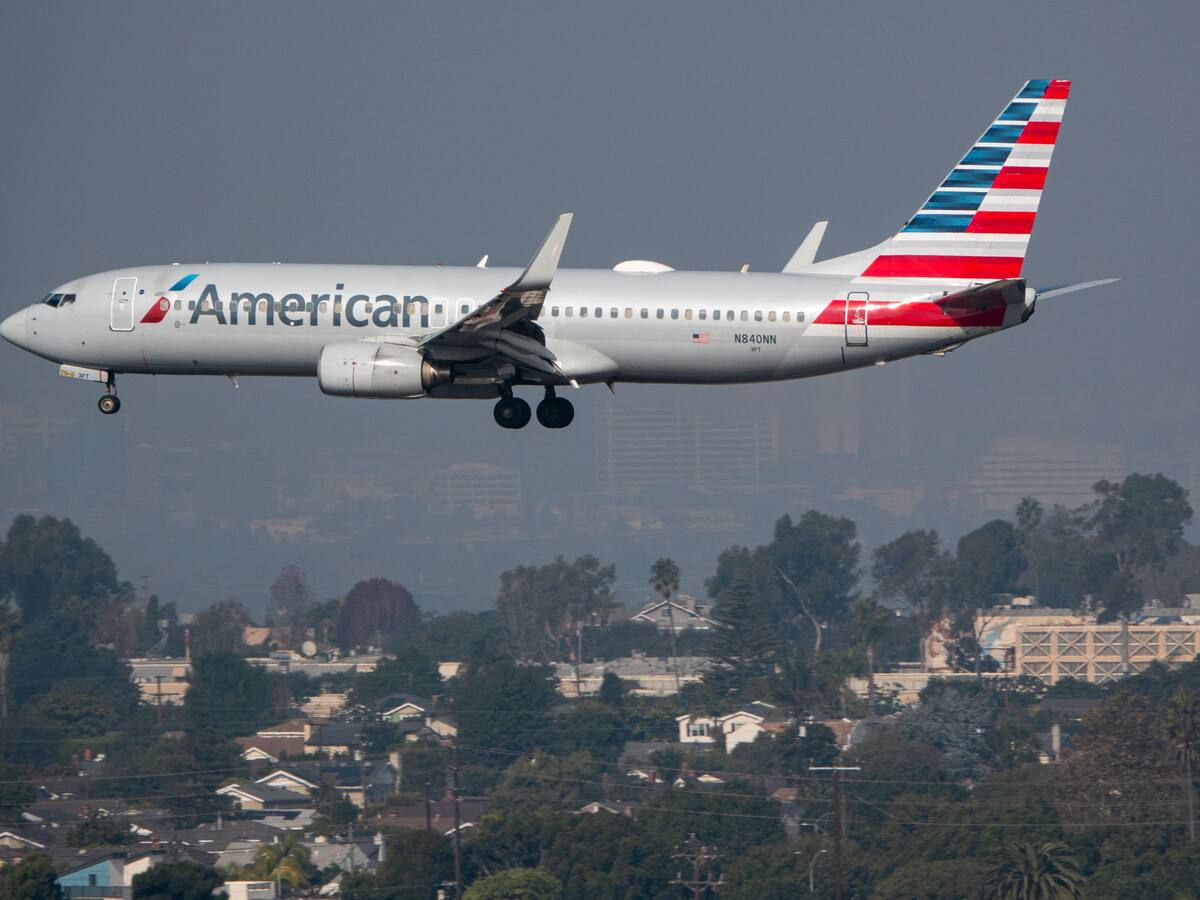 El incendio de un avión de American Airlines en Estados Unidos provocó decenas de evacuaciones