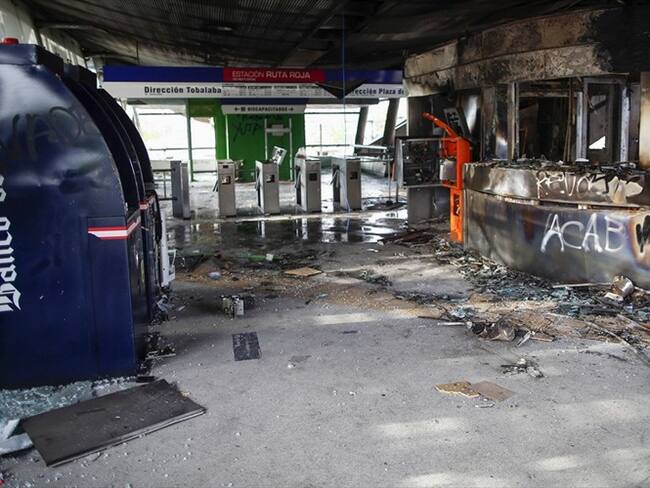 Periodista chileno da detalles de las manifestaciones en su país