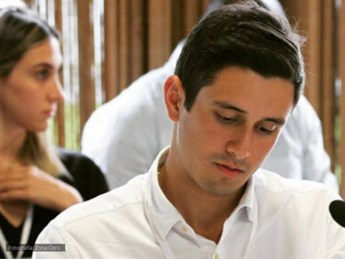 Hijo de ‘Jorge 40’ renunció a la coordinación del grupo de víctimas del Mininterior