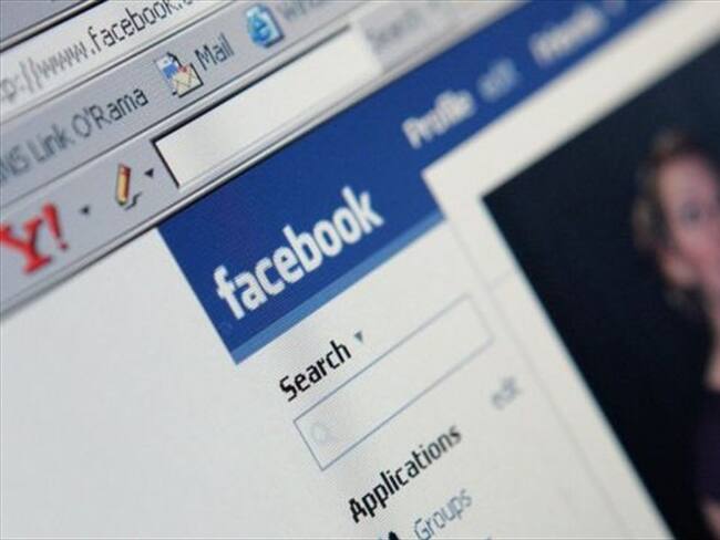 Facebook enfrenta una demanda por la foto de una menor desnuda.. Foto: BBC Mundo