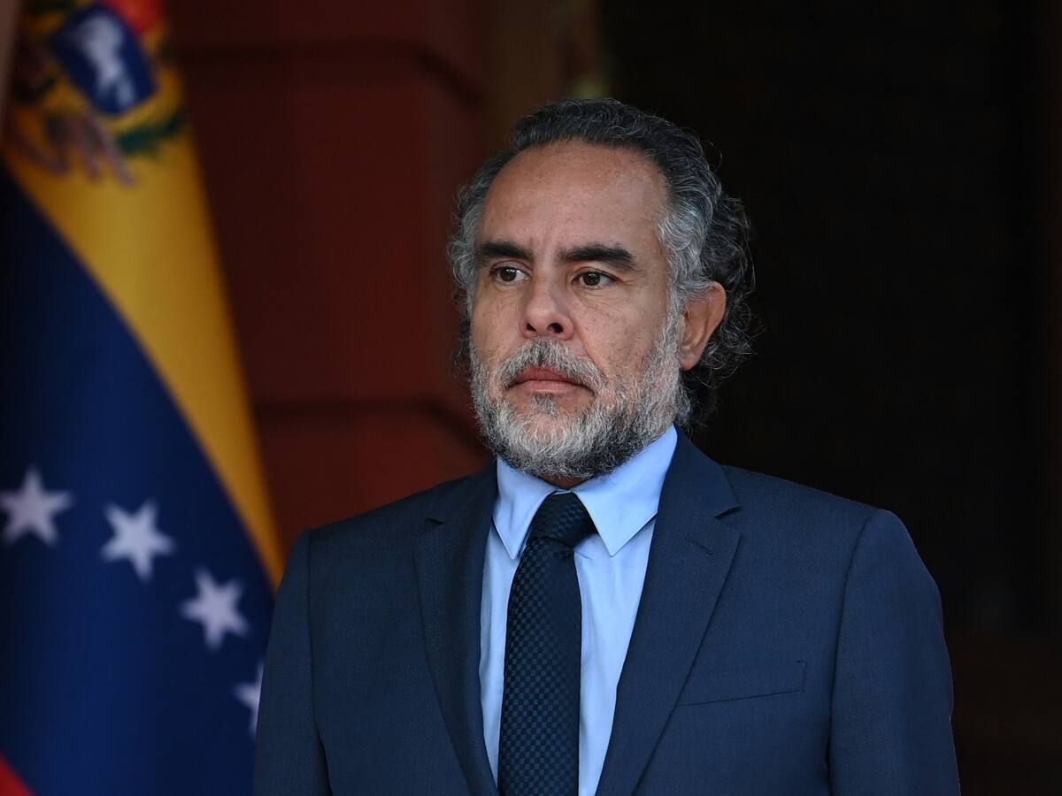 Benedetti anuncia las aerolíneas que ya están listas para conectar a Colombia