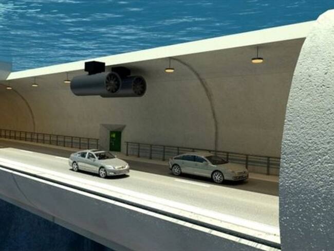 El túnel estará sumergido 30 metros, lo que les permitirá a los automovilistas atravesar los fiordos de Noruega entre las ciudades de Kristiansand Trondheim, algo que por ahora sólo es posible en ferr. Foto: BBC Mundo