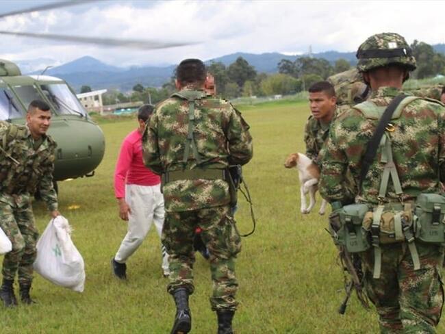 Luego de escapar, los ciudadanos dieron aviso a soldados que realizaron la maniobra de rescate . Foto: Ejército Nacional