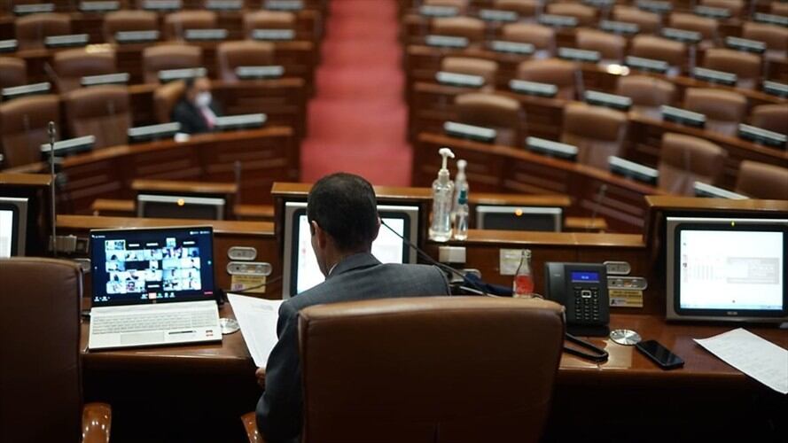 Congreso y Gobierno inician diálogo sobre propuesta de renta básica para 34 millones de colombianos. Foto: Colprensa