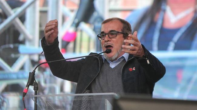 Rodrigo Londoño se ofreció a acompañarlo en su viaje a Bogotá.. Foto: Colprensa