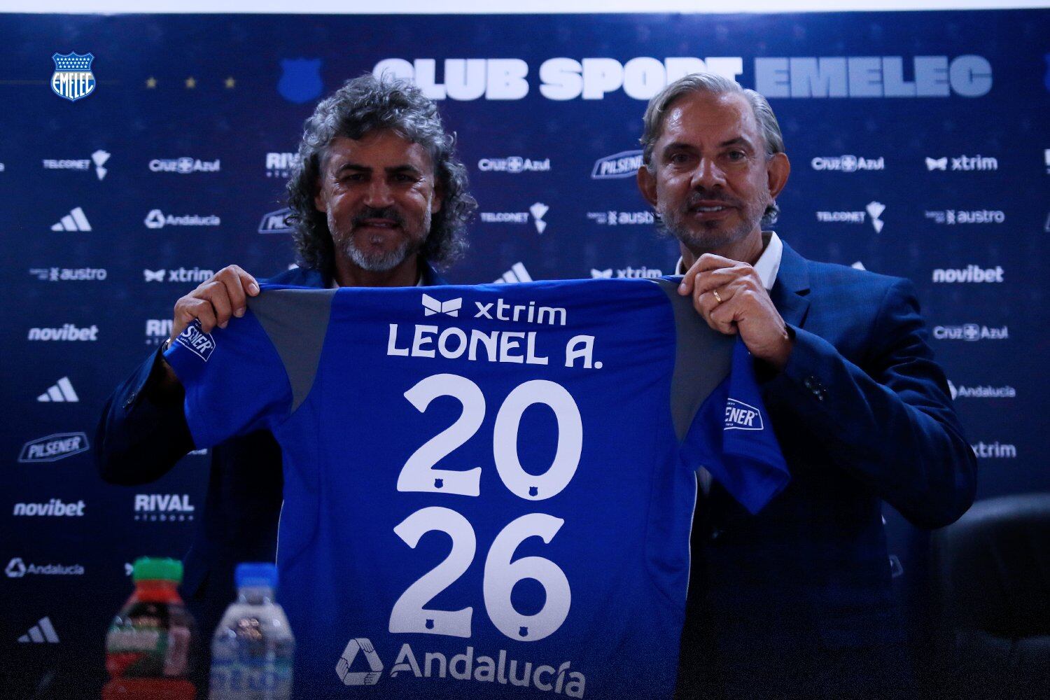 Leonel Álvarez, nuevo director técnico de Emelec. Foto: Twitter Emelec.