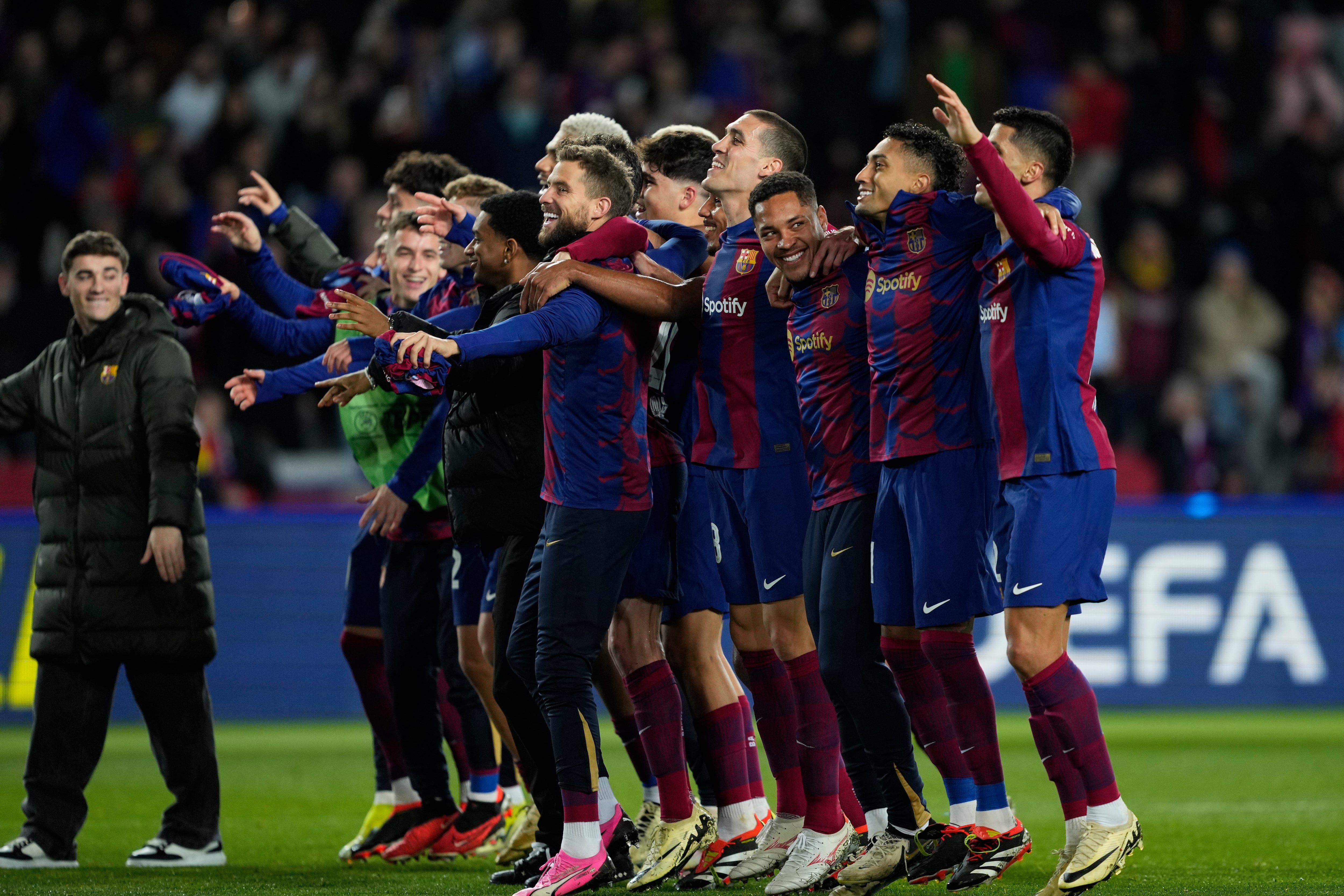 Jugadores del FC Barcelona. Foto: EFE/Alejandro García.