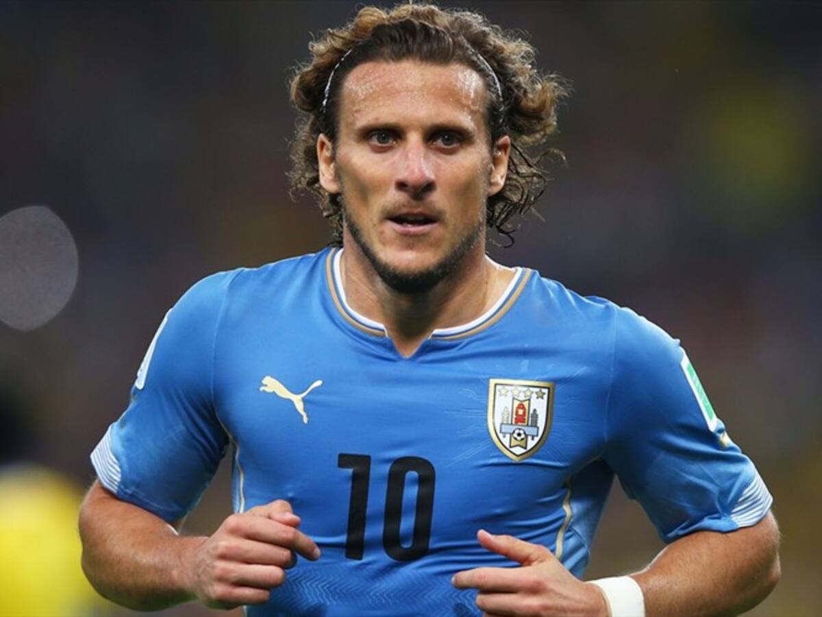El fútbol está cambiando: Diego Forlán