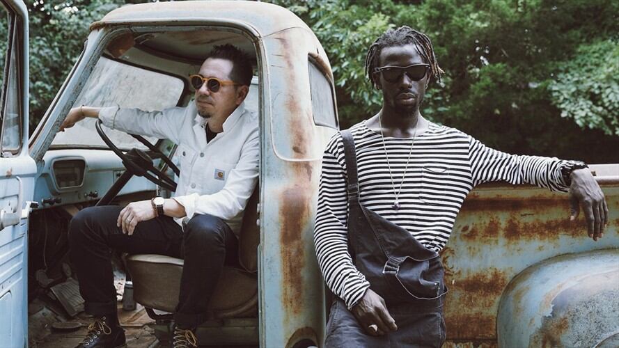 Eric Burton y Adrian Quesada se convirtieron en uno de los actos más calientes de 2019 con su proyecto de soul rock llamado Black Pumas