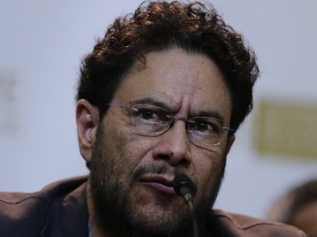 Denuncian al Presidente y al Fiscal por obstaculizar los Acuerdos de La Habana