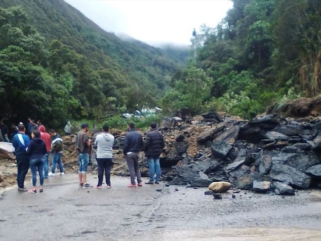 Dos veces debieron cerrar la vía que permite la conexión entre Boyacá y Casanare.  . Foto: Policía de Boyacá