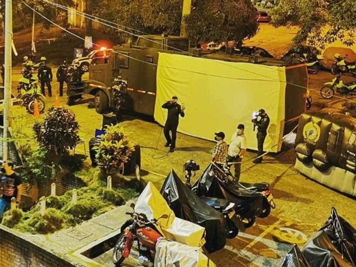 Tanqueta antimotines se convierte en pantalla de cine para entretener a los bumangueses