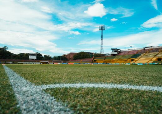 Denuncia por inversión de casi $60.000 millones para reestructurar una tribuna del estadio de Neiva