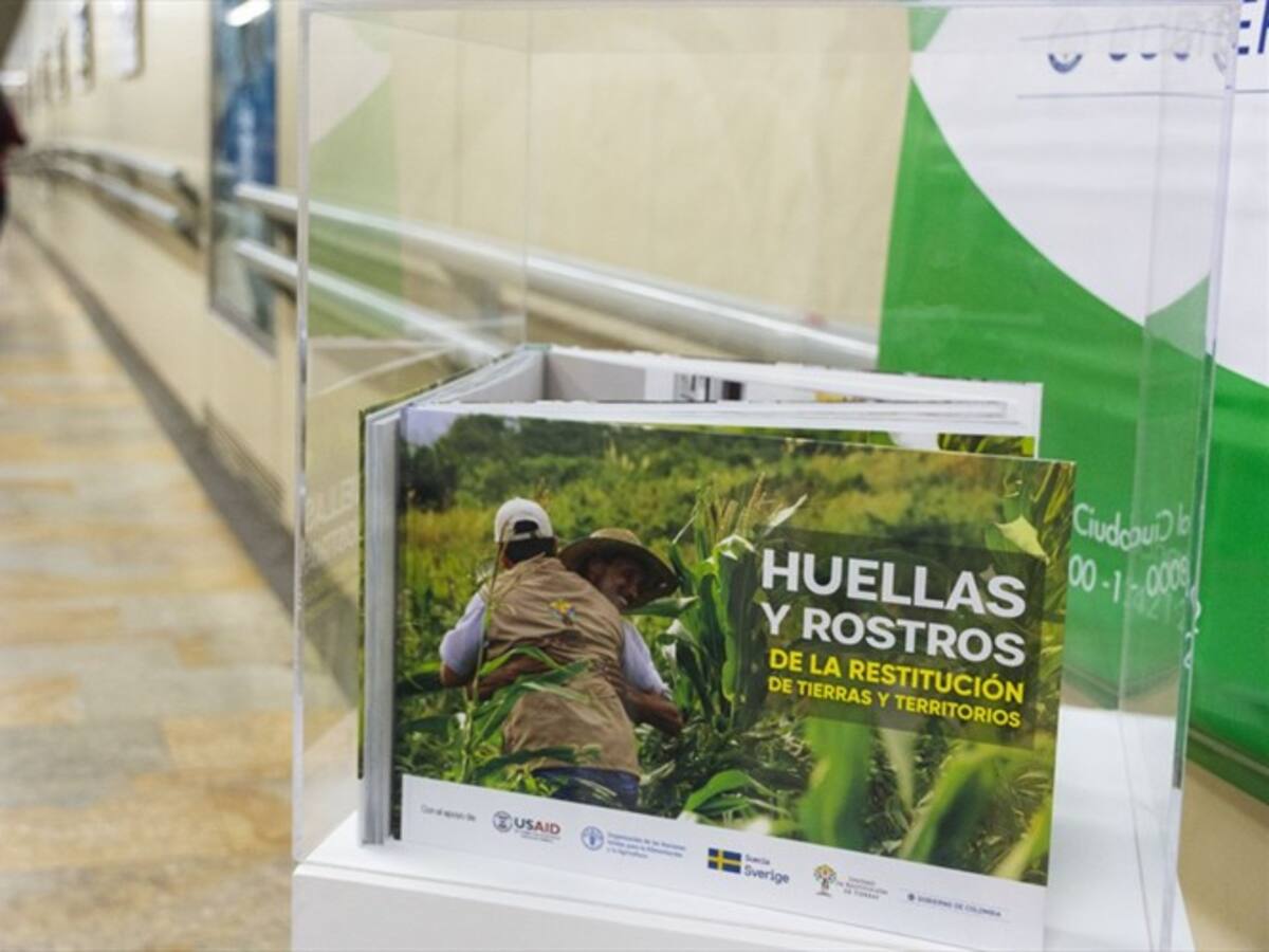 El arte conecta a los bogotanos con el dolor de la guerra en Montería