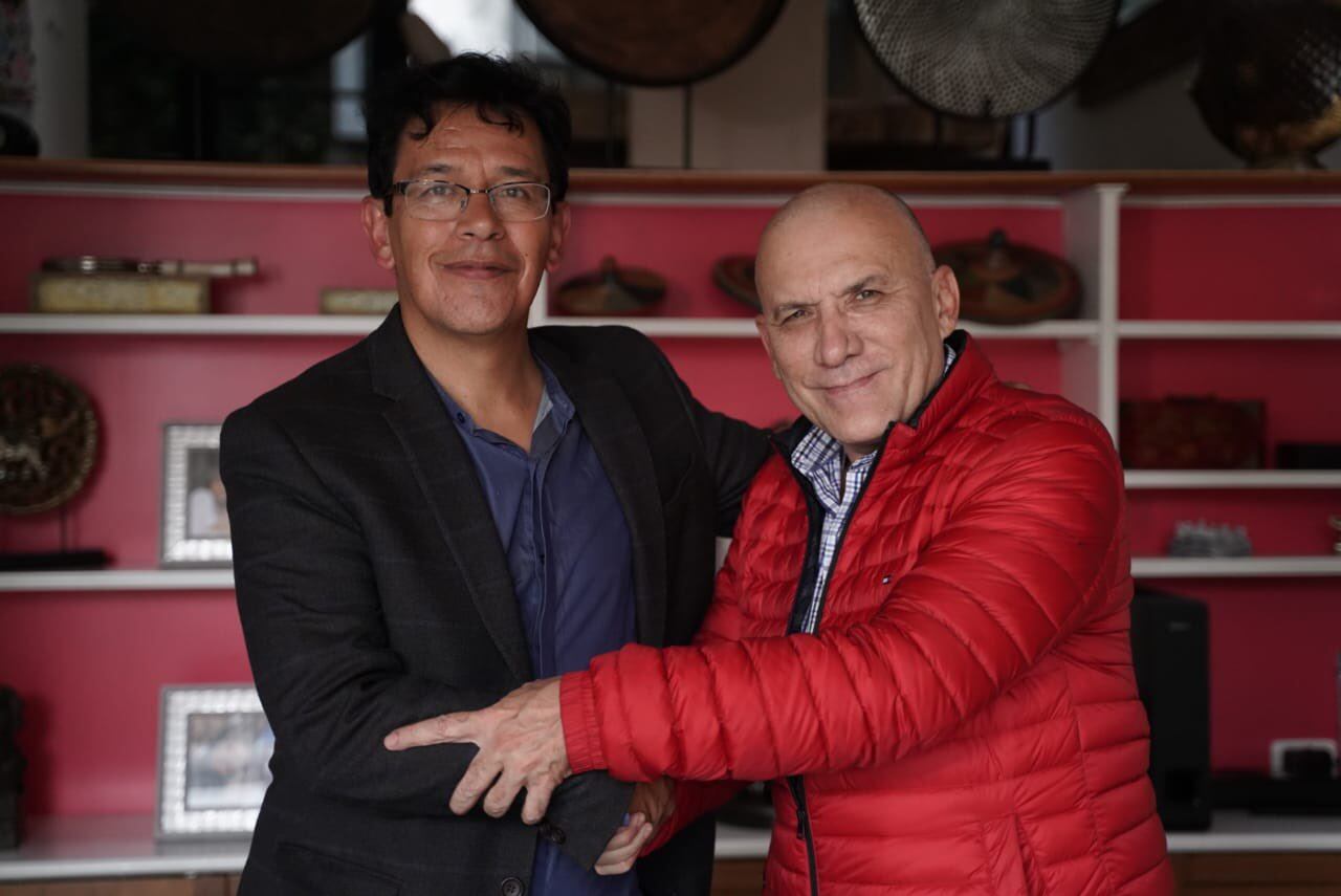 Carlos Alberto Benavides Mora, antropólogo y nuevo congresista de Colombia. Foto: cuenta oficial de Twitter de Carlos Benavides.