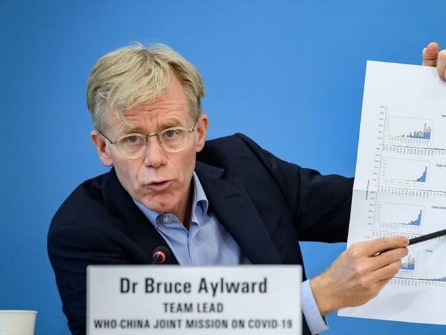 "Tienes que estar preparado para gestionar esto a mayor escala y tiene que hacerse rápidamente", dijo a la prensa Bruce Aylward. Foto: Getty Images