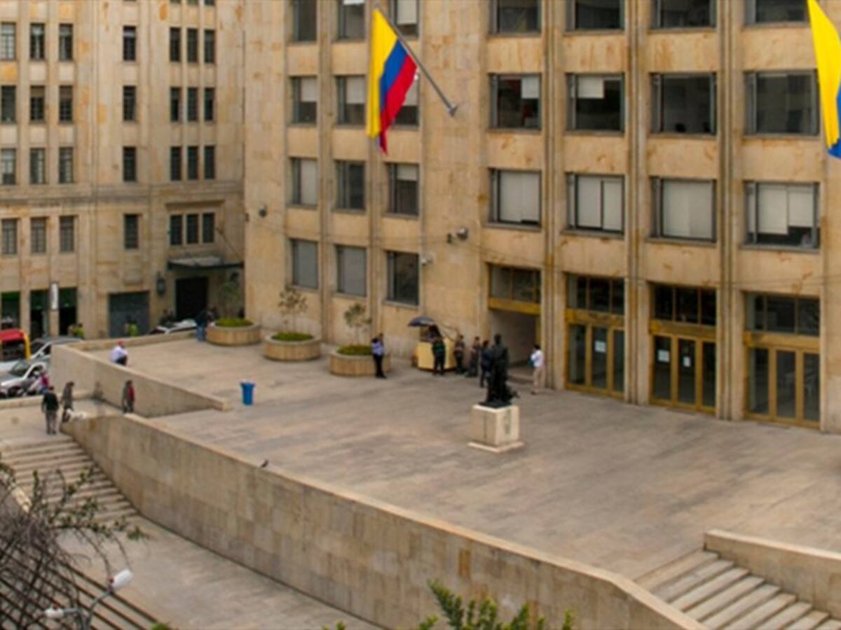 Sobrino de la ministra de Transporte llega al Viceministerio TIC