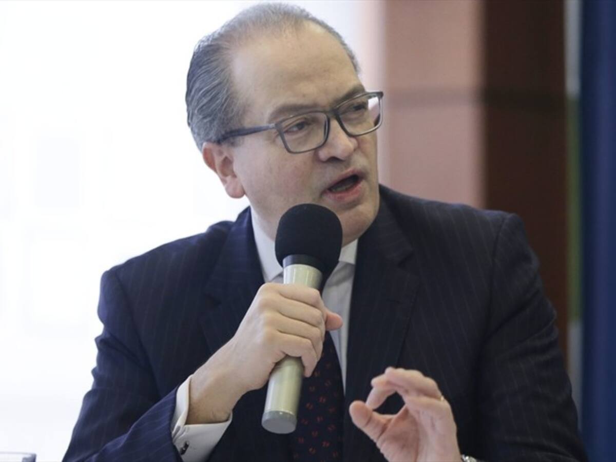 Procurador destaca mantener competencia de sancionar a funcionarios elegidos