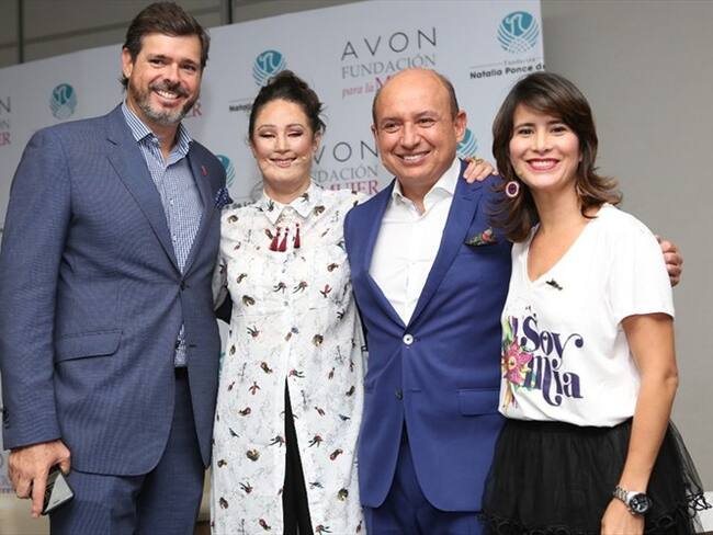 Fundación Avon entrega $500.000.000 a la Fundación Natalia Ponce de León. Foto: Avon