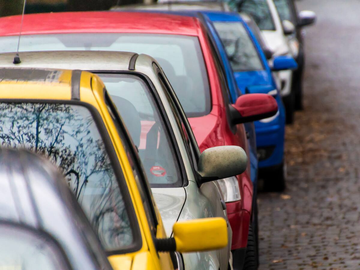 Entra en operación nueva zona de parqueo en vía en Bogotá