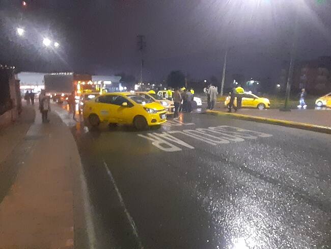 Paro de taxistas en Tunja, Boyacá. 22 de febrero de 2023. Foto: W Radio.