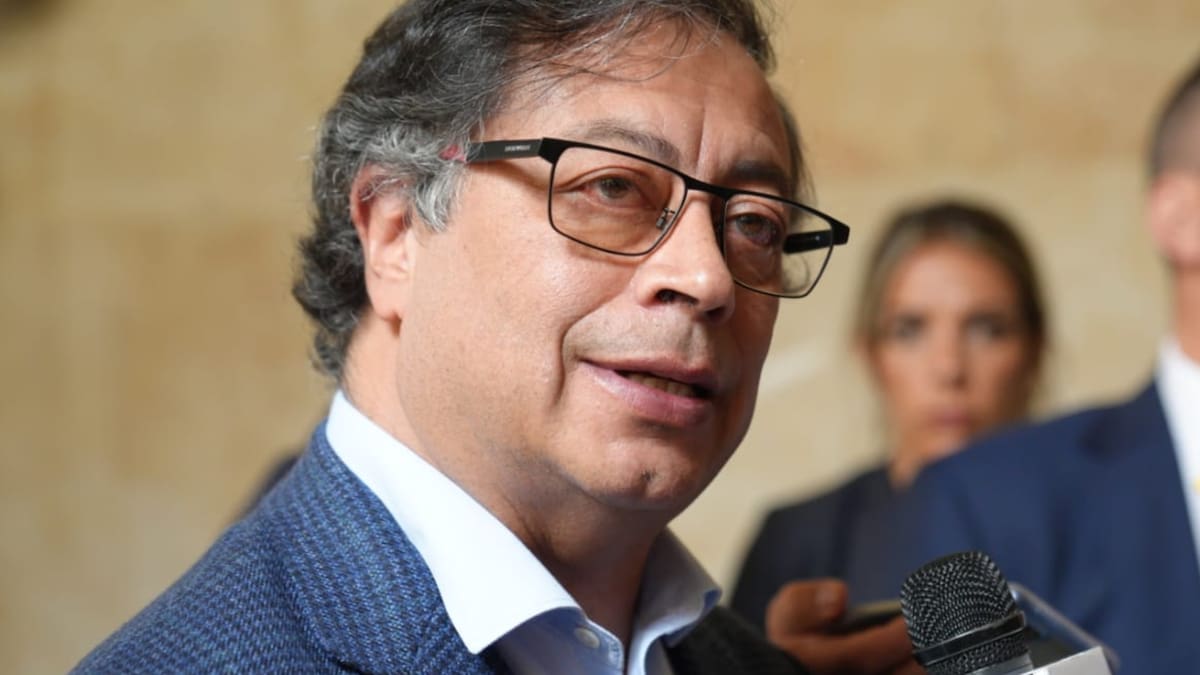 Frenamos operaciones en mi contra sin ayuda de gobiernos: Petro por revelación de Mancuso
