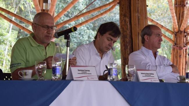 Roberto Vélez expuso su postura frente a la crisis económica de los cafeteros. Foto: Adrián Rodríguez (W Radio)