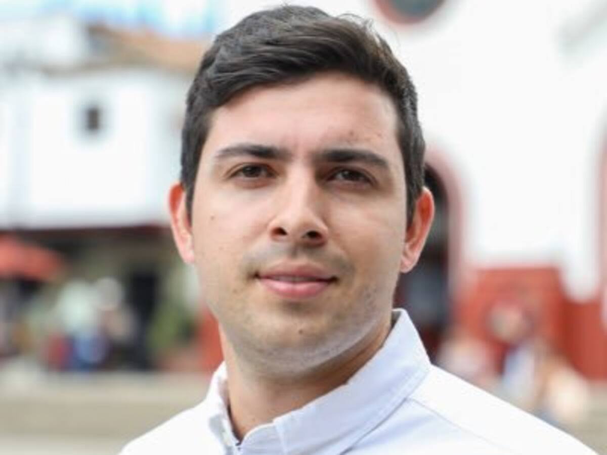 Ping pong electoral con Esteban Restrepo: sus propuestas a la Gobernación de Antioquia