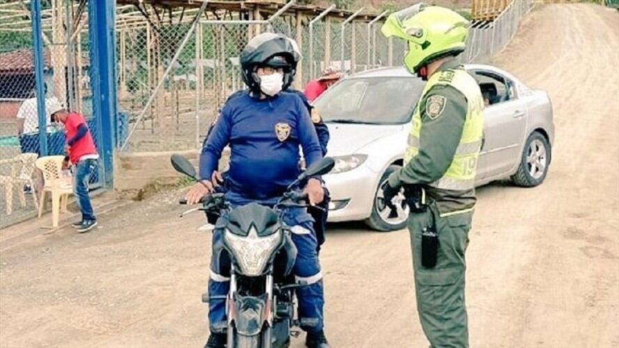 Alerta sobre deslizamiento de tierra en el río Risaralda. Foto: Secretaría de Medio Ambiente de Caldas