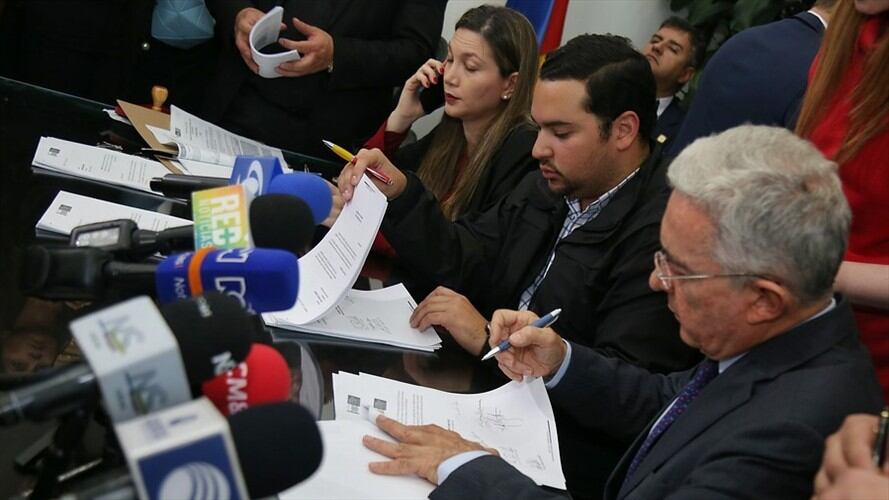 La colectividad también planteó la necesidad de declarar la emergencia económica para enfrentar la situación que vive el país.. Foto: Colprensa