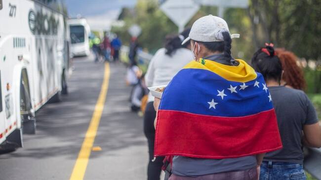 Según un proyecto de resolución de la Cancillería, los migrantes venezolanos podrían renovar el permiso especial de permanencia por dos años. Foto: Getty Images