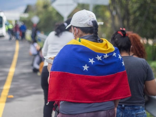 Según un proyecto de resolución de la Cancillería, los migrantes venezolanos podrían renovar el permiso especial de permanencia por dos años. Foto: Getty Images