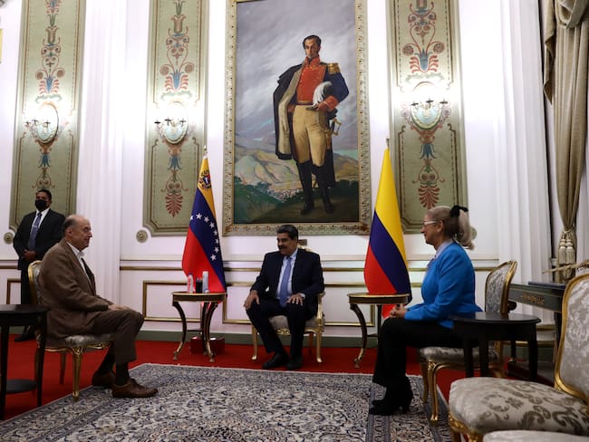 Reunión entre el canciller Álvaro Leyva y Nicolás Maduro: así fue el encuentro