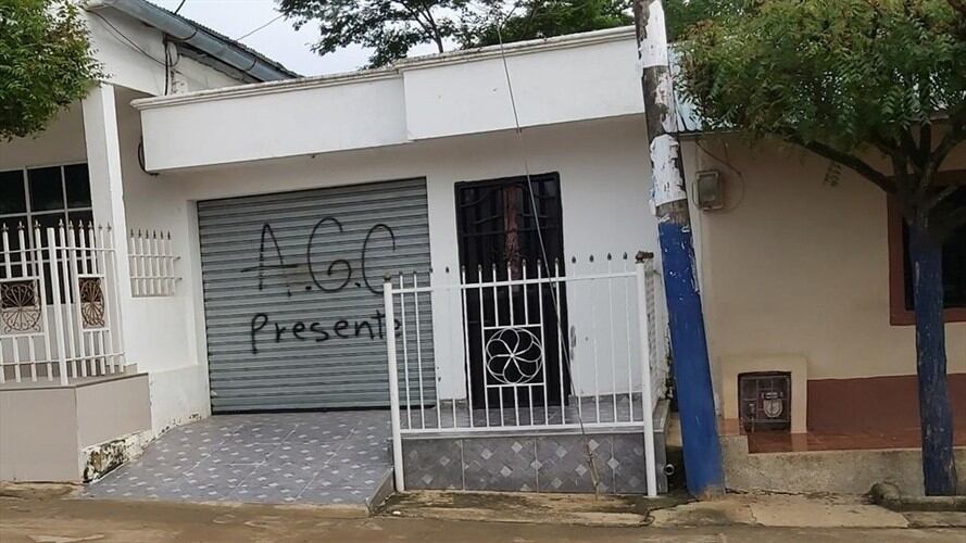 Letreros como este se ven en San Jacinto en barrios aledaños a la salida a la zona rural. Foto: Cortesía Rósember Anaya